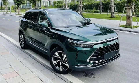 "Bom xịt" Beijing X7 2023 bất ngờ được giảm giá tại Việt Nam