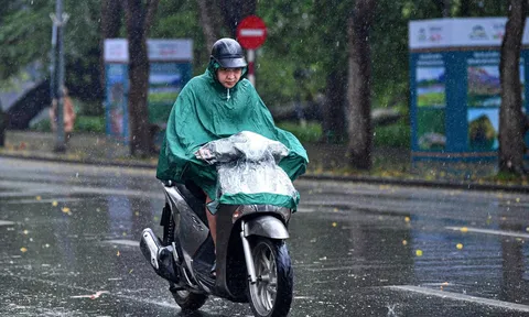 Miền Bắc đón không khí lạnh tăng cường, trời tiếp tục rét kèm mưa dông