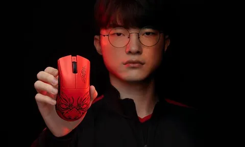 RAZER CHÀO MỪNG PHIÊN BẢN DEATHADDER V3 PRO FAKER VÀ DEATHADDER V3 VÀO DANH SÁCH DÒNG CHUỘT ĐƯỢC YÊU THÍCH 