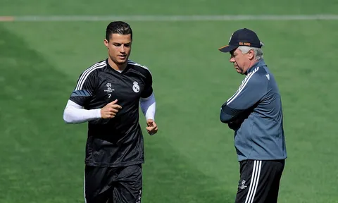 HLV Ancelotti tuyên bố thẳng thừng về khả năng Ronaldo tái hợp Real Madrid