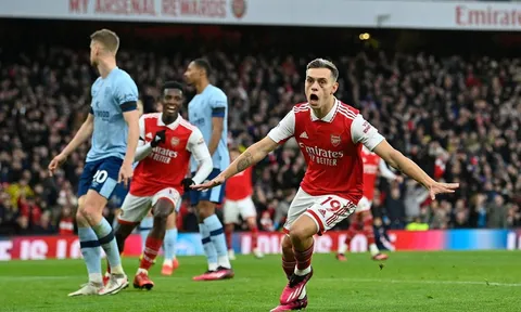 Sai lầm đáng tiếc, Arsenal ngậm ngùi bị Brentford cầm hòa