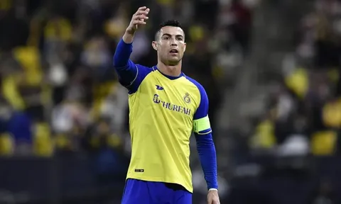 Ronaldo biến giấc mơ của cậu bé người Syria thành hiện thực
