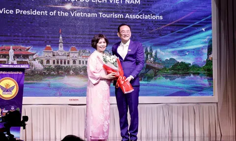 Phó Chủ tịch Thường trực Hiệp hội Du lịch Việt Nam dự Lễ Kỷ niệm 20 năm công ty Saco Travel