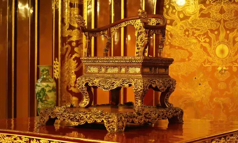 Từ việc ngai vàng triều Nguyễn bị phá hoại đến trách nhiệm của người quản lý và bảo tồn các di sản văn hóa