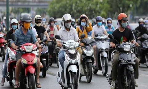 TP.HCM xử phạt người không đeo khẩu trang nơi công cộng