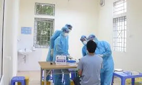 Trong 24 giờ, gần 4.000 người khai báo về từ Đà Nẵng