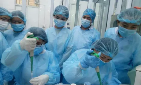 Tình hình dịch COVID-19 mới nhất: Bộ Y tế xây dựng và ban hành tài liệu Sổ tay hướng dẫn phòng, chống dịch COVID-19