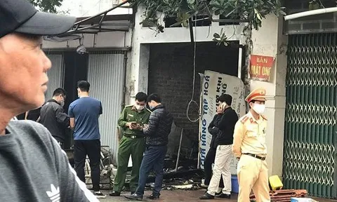 Cháy nhà lúc nửa đêm, 4 người trong gia đình thương vong