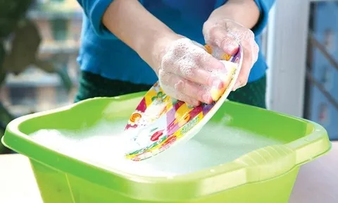 Dừng ngay những sai lầm này khi rửa bát nếu không muốn "rước" bệnh vào thân