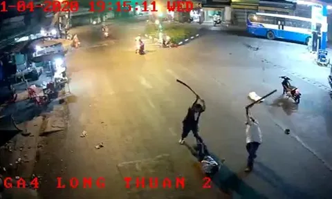 Bắt 2 nghi phạm chém "con nợ" dã man trước cây xăng