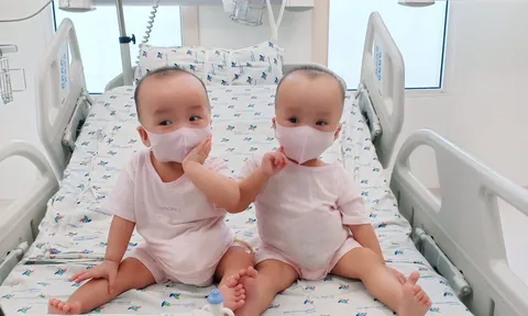 Trúc Nhi – Diệu Nhi: Bình phục, vui vẻ chuẩn bị những bước đi đầu tiên