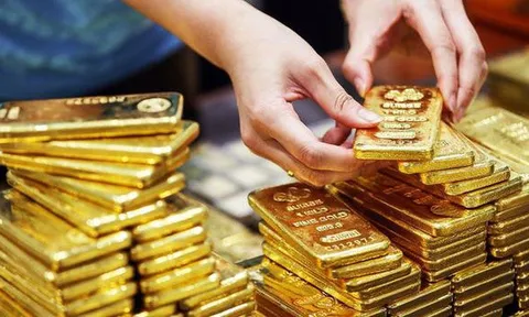 Giá vàng hôm nay 16/6: Sụt giảm cùng chứng khoán