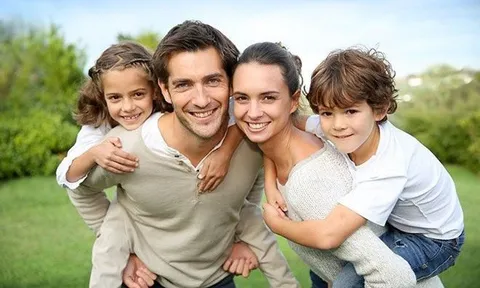 Vì sao người Pháp nuôi con nhàn tênh, biết lý do nhiều bố mẹ Việt sẽ bất ngờ mà thốt lên "Đơn giản thế sao!"