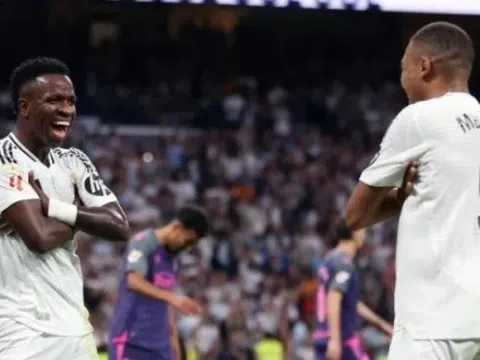 Ancelotti tạo nên bộ đôi Mbappe - Vinicius đáng sợ cho Real