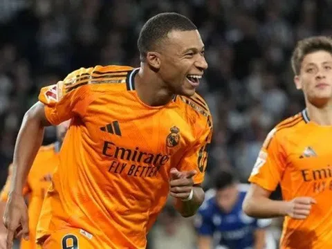 Mbappe thăng hoa ở vị trí sở trường