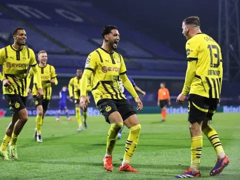 Thấy gì từ chiến thắng hủy diệt của Dortmund?