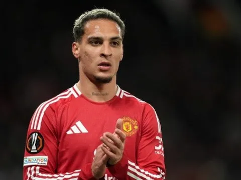 NÓNG! M.U đặt dấu chấm hết cho Antony