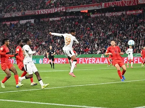 5 điểm nhấn Bayern 0-1 Leverkusen: Tội đồ Manuel Neuer; Người hùng Nathan Tella