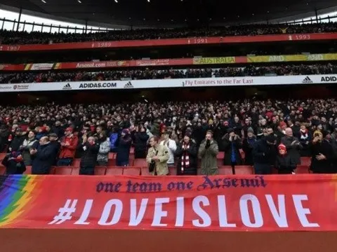 CĐV Arsenal kêu gọi ủng hộ chiến dịch Rainbow Laces
