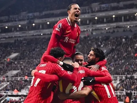 4 quyết định gây tranh cãi ở trận Newcastle 3-3 Liverpool