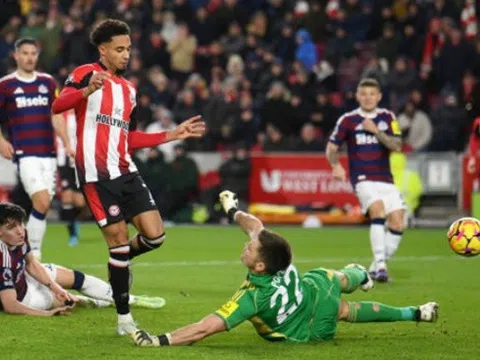 Brentford đè bẹp Newcastle trong trận cầu 6 bàn