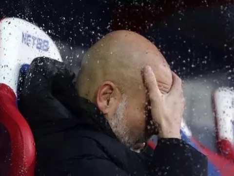 Hàng thủ Man City tan hoang trước đại chiến Man United