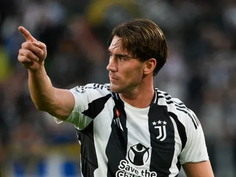 Arsenal vừa có lý do để tất tay với Vlahovic