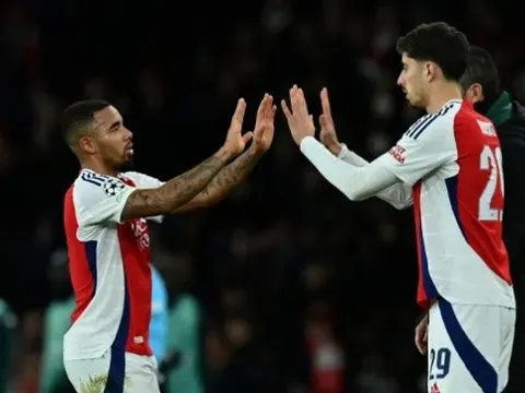 Arteta được khuyên loại bỏ Gabriel Jesus