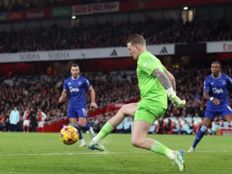 5 điểm nhấn Arsenal 0-0 Everton: Pháo thủ chào thua Jordan Pickford; Lỡ cơ hội vàng bám đuổi Liverpool