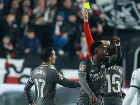 Vinicius trả giá đắt vì la hét trọng tài