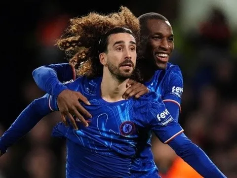 Cucurella - Jackson tỏa sáng, Chelsea phả hơi nóng vào Liverpool