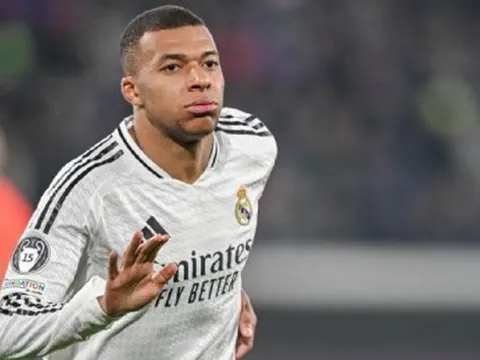 Real gây bất ngờ với Mbappe