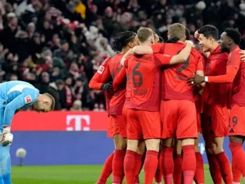 Bayern đã đè bẹp RB Leipzig như thế nào?