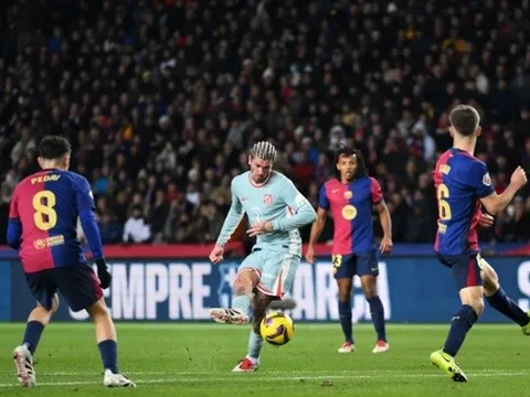 5 điểm nhấn Barca 1-2 Atletico: Phung phí cơ hội; Mất ngôi đầu bảng