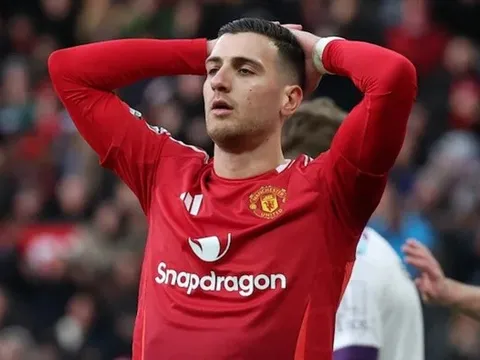 9 trận trôi qua, Amorim 'cạn lời' vì hàng thủ vô hồn của Man Utd