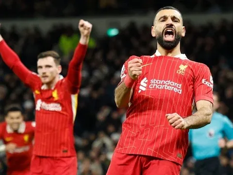 'Làm gỏi' Tottenham 6-3, ngòi nổ Salah đưa Liverpool bứt ra xa khỏi Chelsea