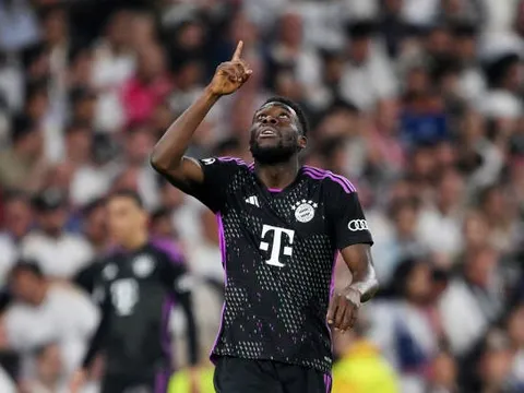 Bayern đã làm gì để khiến Real phải lo lắng về Alphonso Davies?