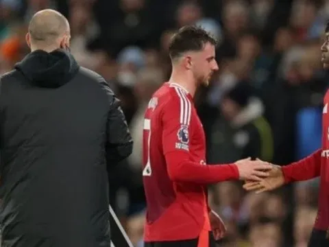 NÓNG! Man United nhận tin sét đánh từ Mason Mount