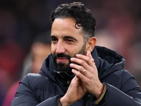 HLV Wolves nói lời chắc nịch về Amorim tại MU