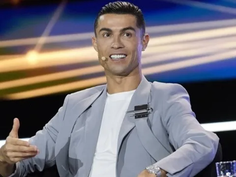 Ronaldo: "Saudi League dĩ nhiên hay hơn Ligue 1"