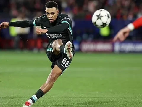 Sự bất công cho Alexander-Arnold mở đường cho Real Madrid