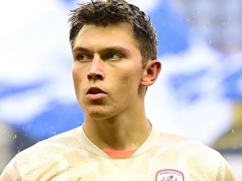 Gabriel Slonina trở lại Chelsea