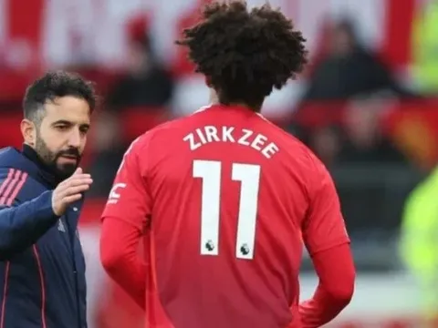 Ông lớn Serie A có thể 'giải cứu' Zirkzee khỏi Man United