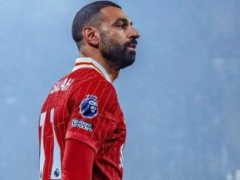 Salah cùng Liverpool trải qua mùa giải 'đỉnh nóc kịch trần' ở Premier League