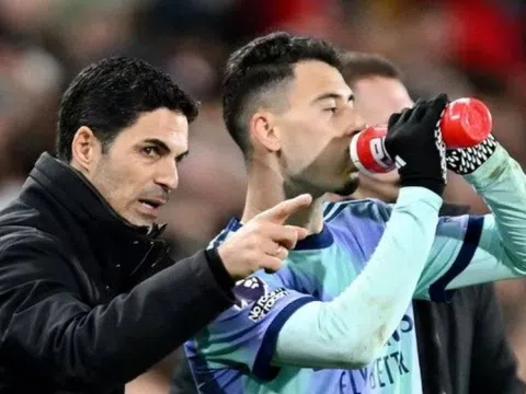 Arsenal thắng Brentford: Niềm tin được đền đáp; Arteta cần hành động trên TTCN