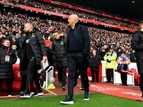 Arne Slot xóa tan nỗi lo, Liverpool sẵn sàng chinh phục thêm đỉnh cao
