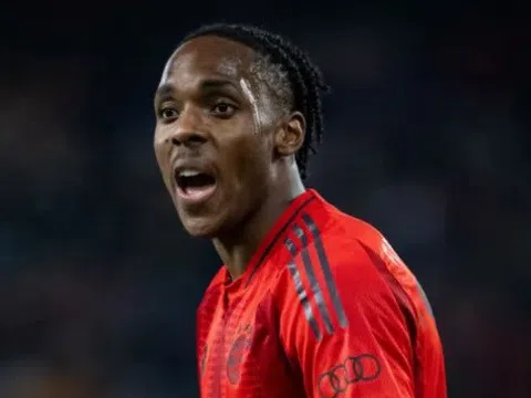 Bayern phản hồi Chelsea vụ Mathys Tel - Christopher Nkunku