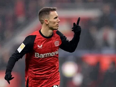 Bayer Leverkusen bám sát Bayern Munich với chuỗi 10 chiến thắng liên tiếp