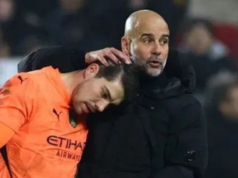 Pep Guardiola lên tiếng về hành động khác thường với Ortega