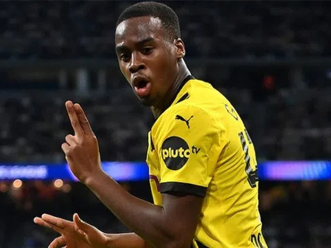 Jamie Gittens lọt tầm ngắm MU: "Sancho 2.0" sẽ cập bến Old Trafford?